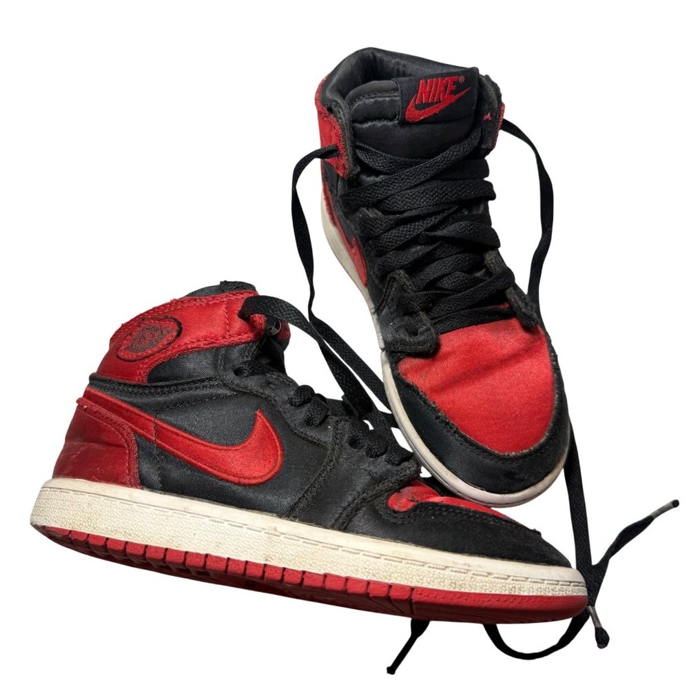 Air Jordan 1 Retro High OG TD Black/Red Kids Basketball Sneakers Size 12C Iconic - Picture 1 of 13